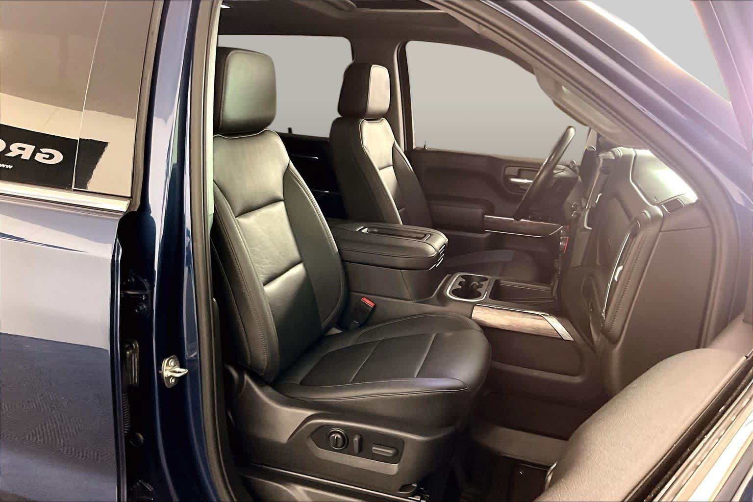 Certified 2022 Chevrolet Silverado 1500 LTZ w/ LTZ Premium Texas Edition AWD/4WD image 9