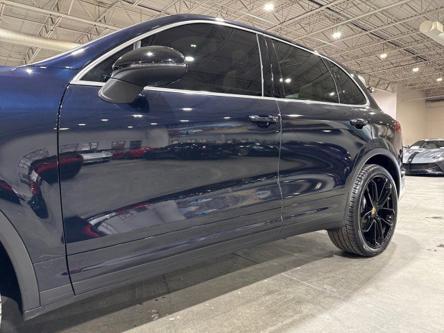 Used 2016 Porsche Cayenne image 27