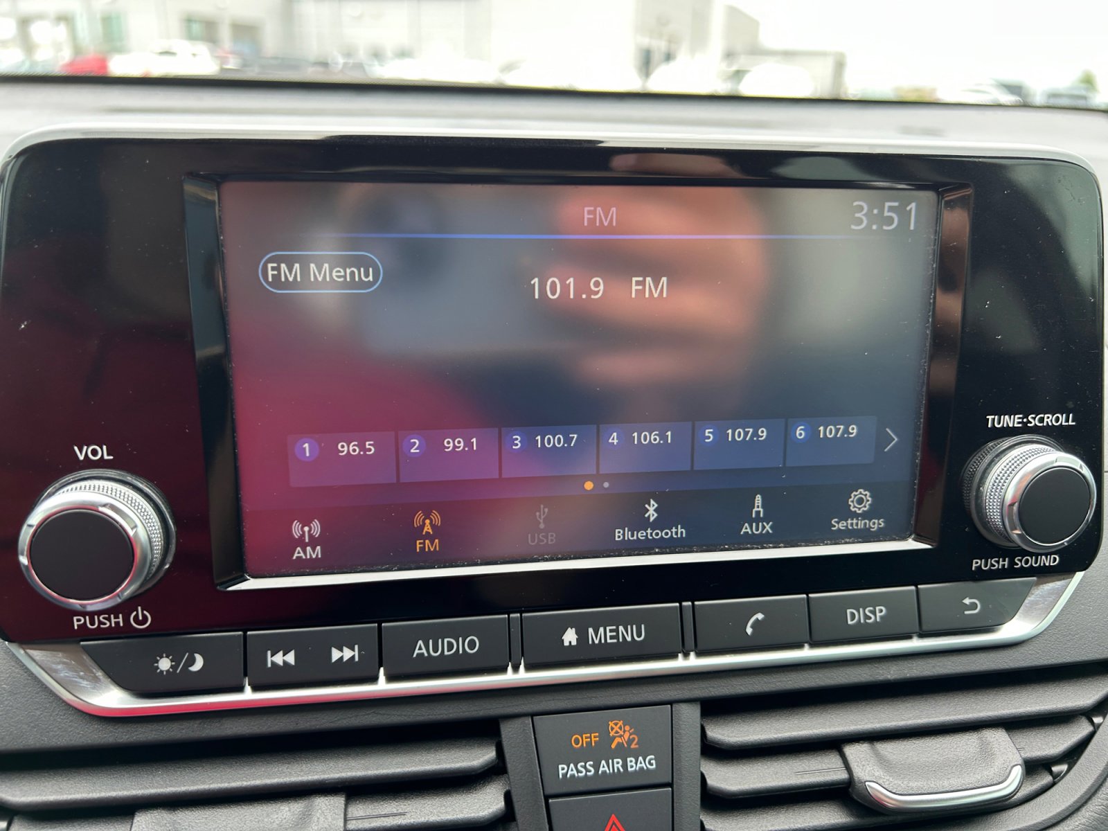 Used 2024 Nissan Altima 2.5 S FWD image 15