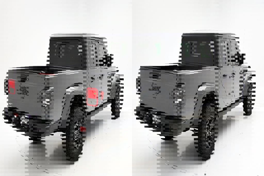 Used 2022 Jeep Gladiator Willys AWD/4WD image 8