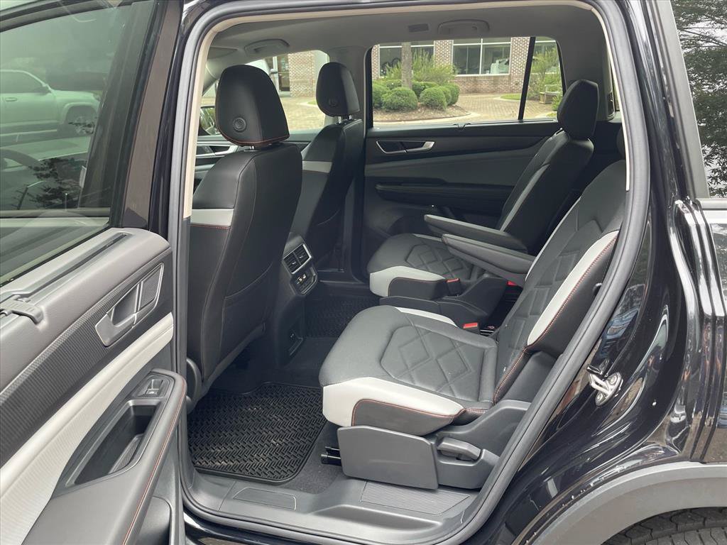 New 2026 Volkswagen Atlas Peak Edition AWD/4WD image 7