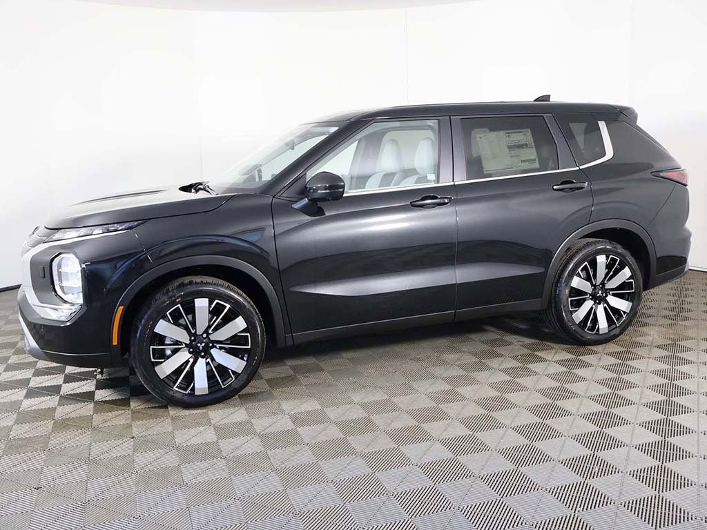 New 2025 Mitsubishi Outlander SE AWD/4WD image 19