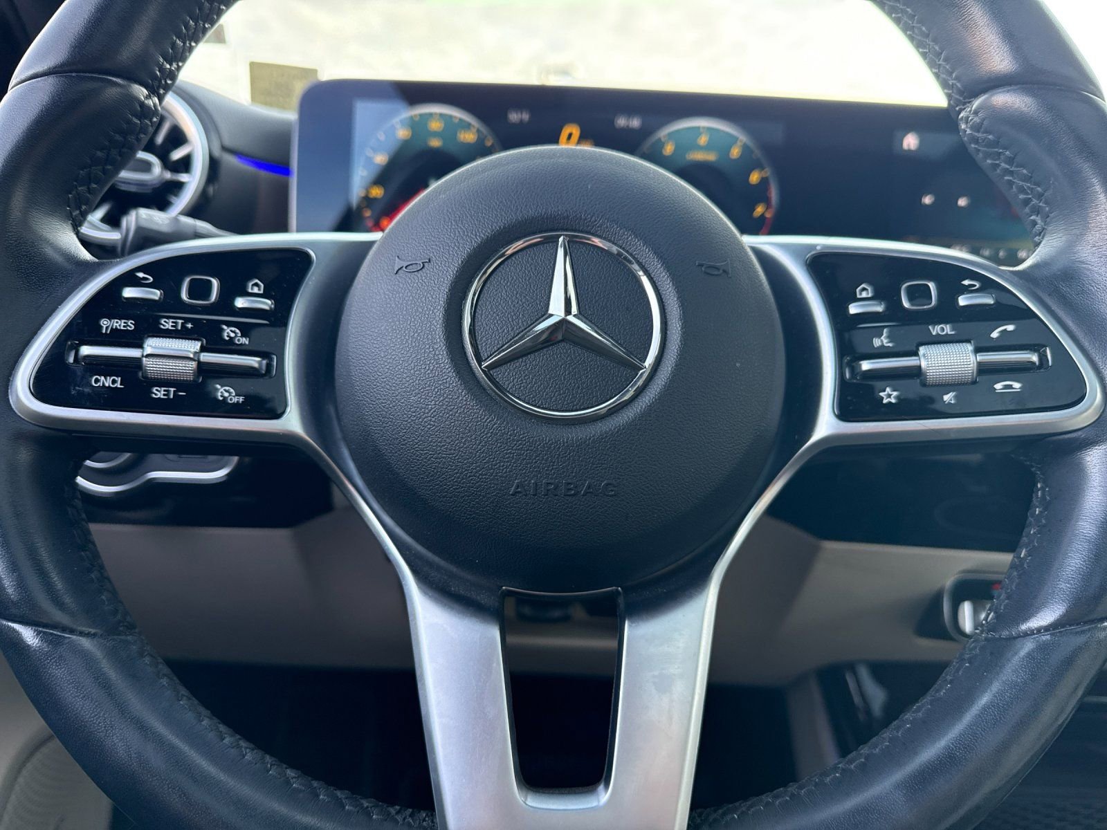 Used 2021 Mercedes-Benz A 220 image 24