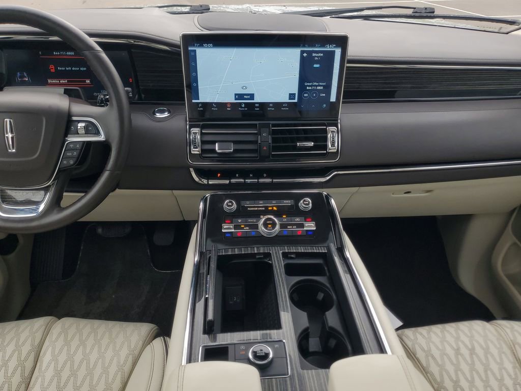 Used 2022 Lincoln Navigator L Black Label AWD/4WD image 29