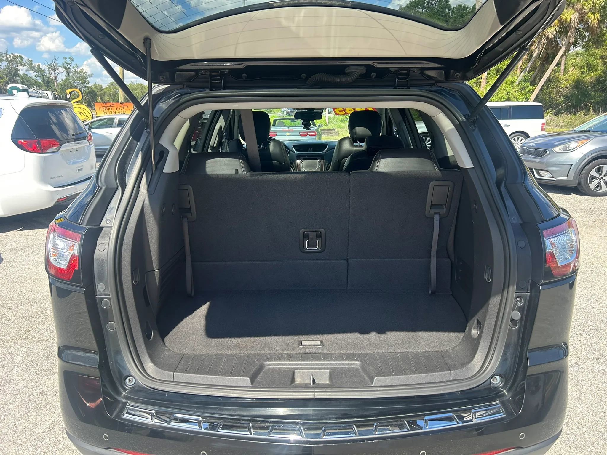 Used 2016 Chevrolet Traverse LTZ FWD image 15