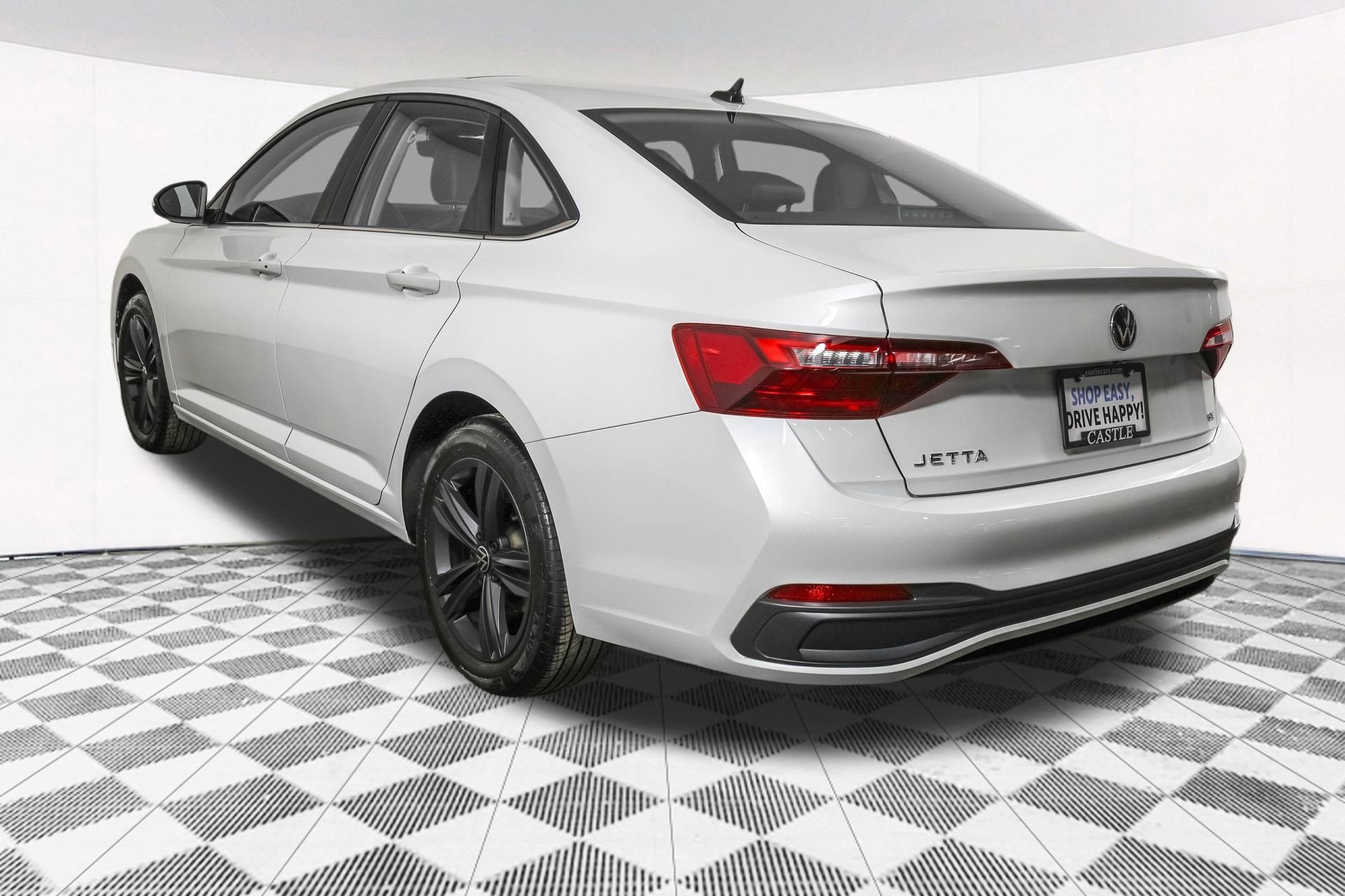 Used 2024 Volkswagen Jetta SE w/ Panoramic Sunroof Package image 17