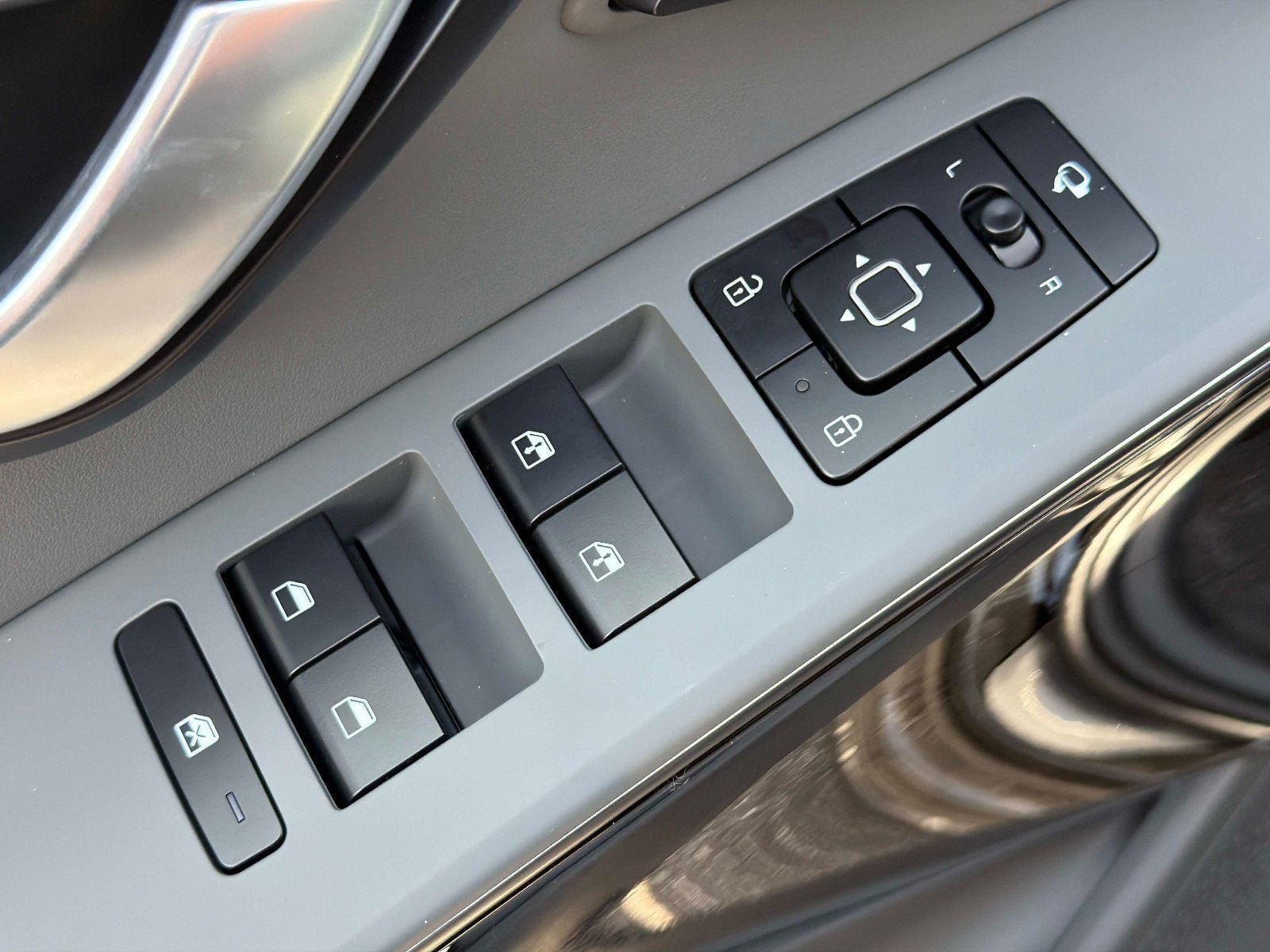 New 2026 Kia Niro FWD image 15