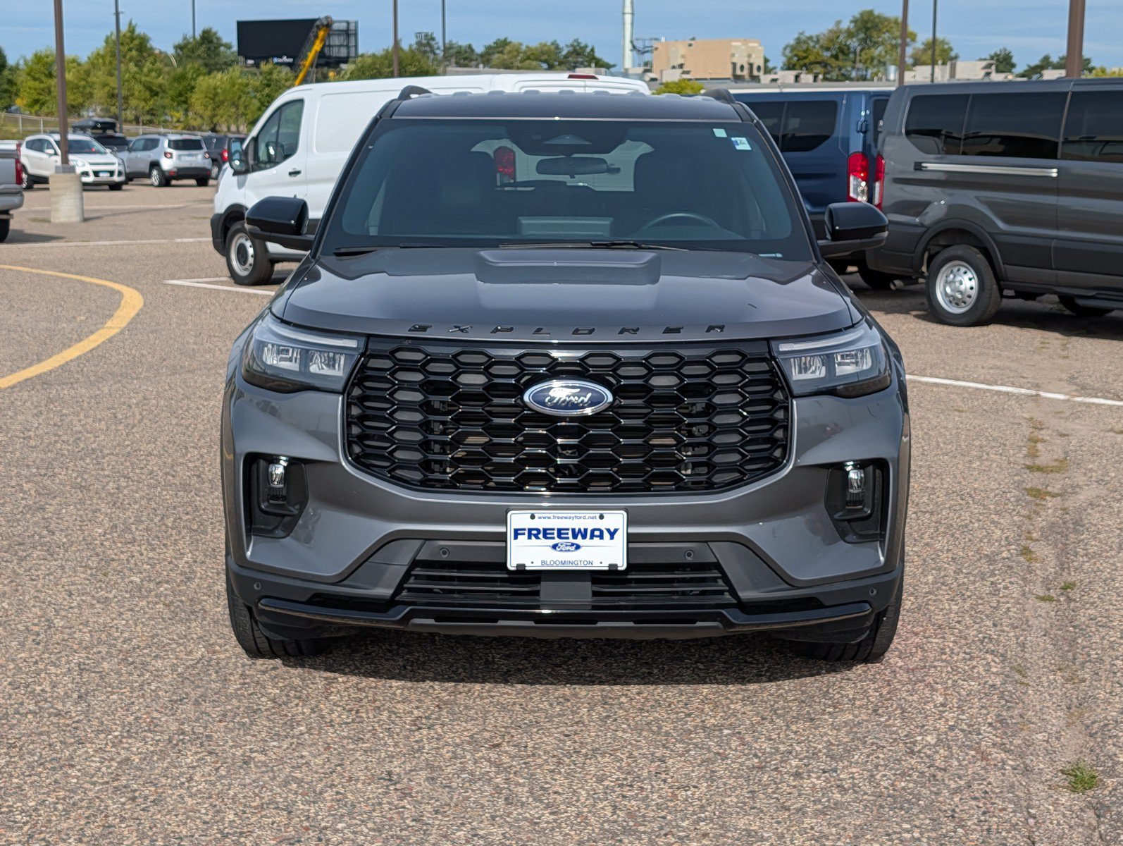 Used 2025 Ford Explorer ST-Line AWD/4WD image 8