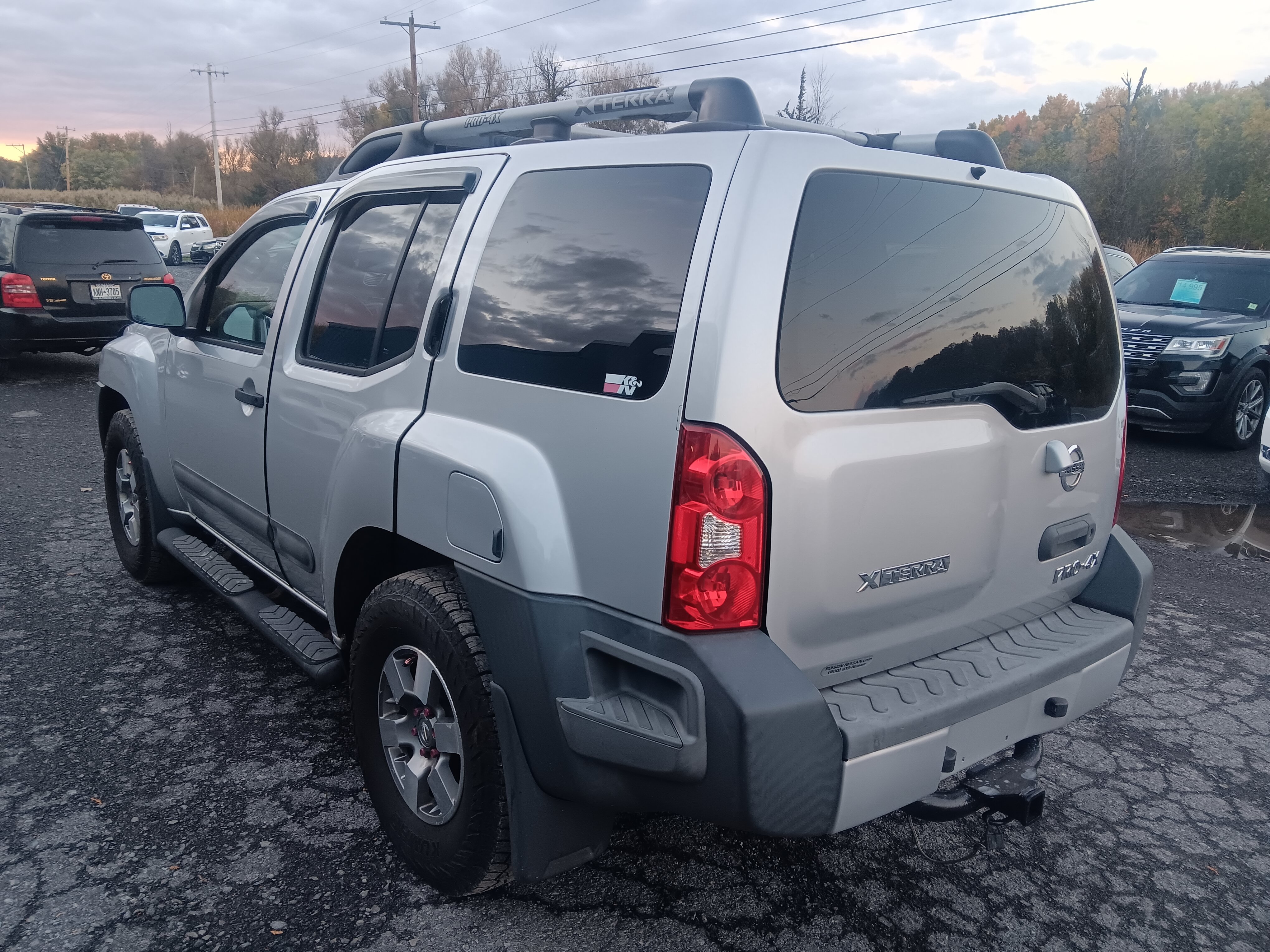 Used 2013 Nissan Xterra PRO-4X w/ Pro-4x Leather Pkg AWD/4WD image 3
