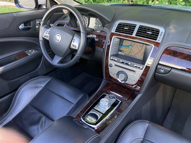 Used 2010 Jaguar XK Convertible RWD image 2