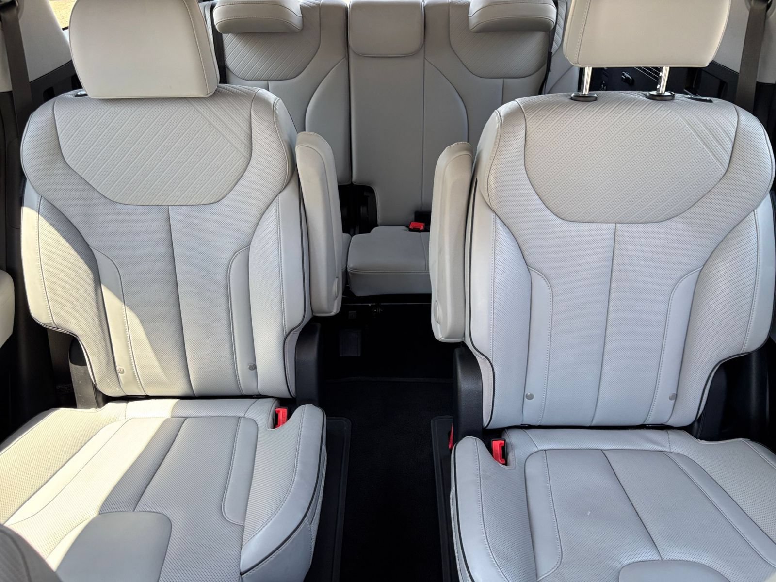Used 2025 Hyundai Palisade SEL AWD/4WD image 42