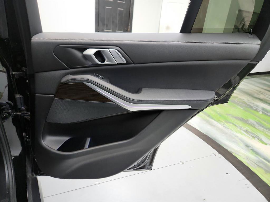 Used 2019 BMW X5 xDrive40i w/ Premium Package 2 AWD/4WD image 31