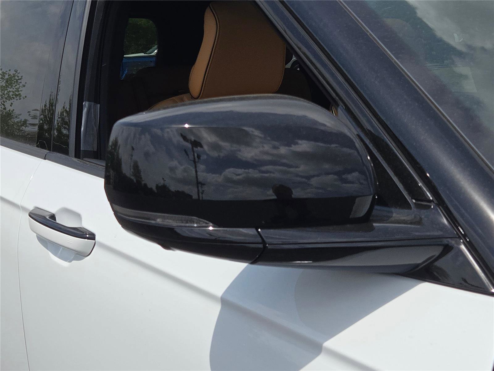 New 2025 Jeep Grand Cherokee Summit image 6