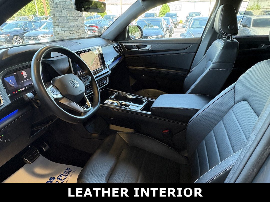Used 2024 Volkswagen Atlas Cross Sport SEL R-Line AWD/4WD image 23