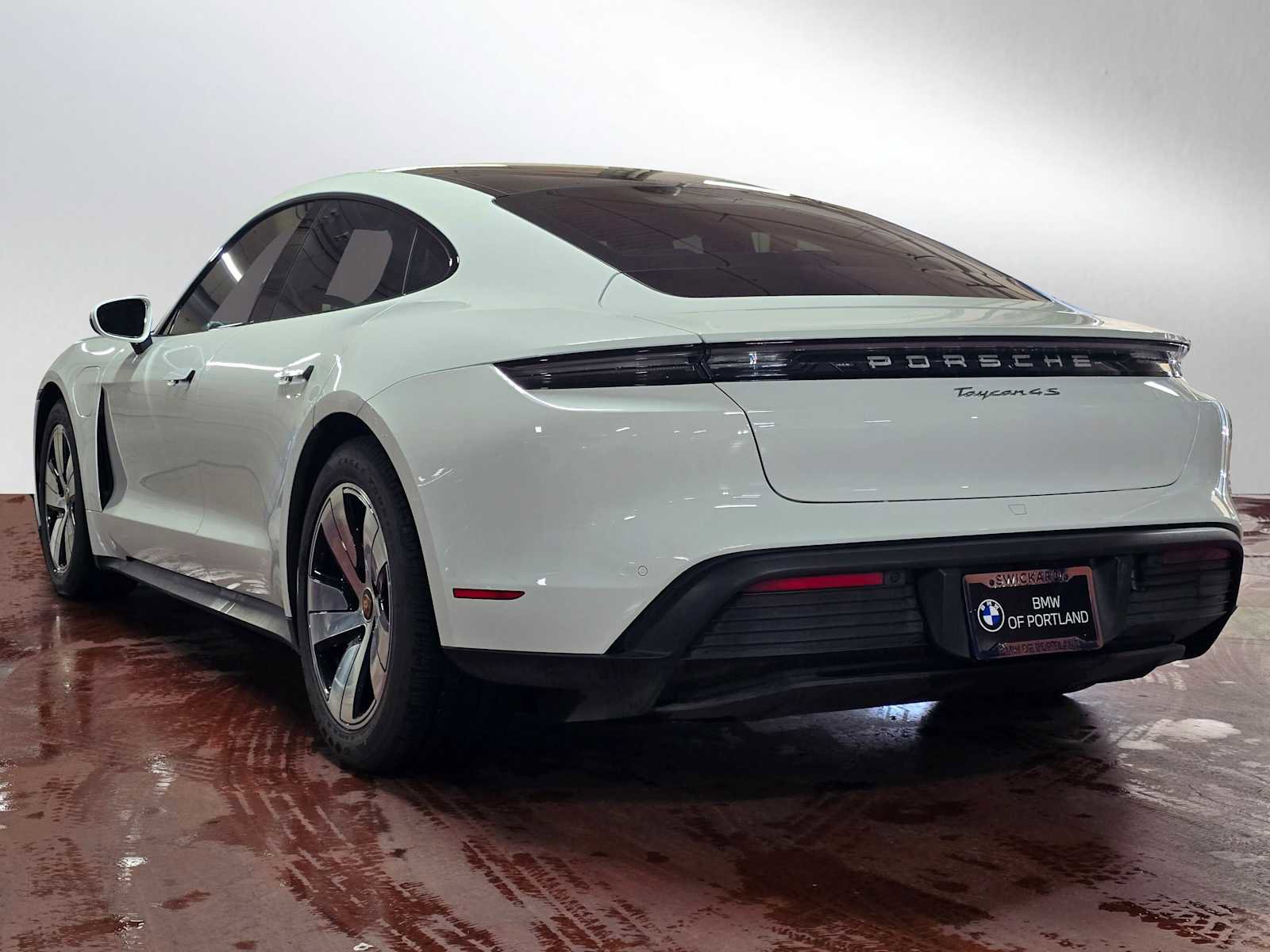 Used 2020 Porsche Taycan 4S image 5