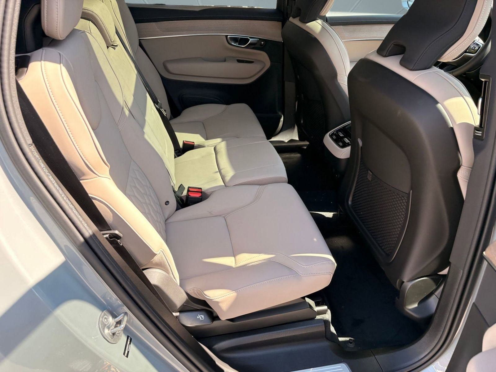 New 2026 Volvo XC90 B6 Plus w/ Protection Package image 24