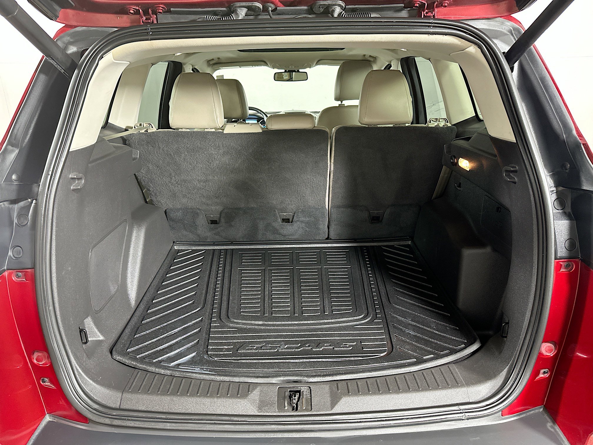 Used 2015 Ford Escape Titanium AWD/4WD image 26