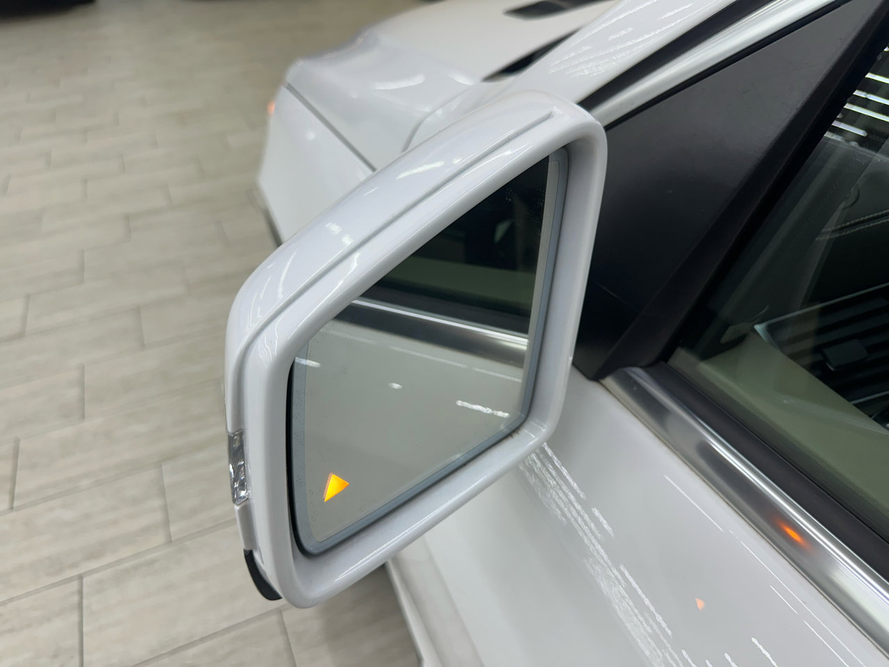 Used 2016 Mercedes-Benz GL 450 4MATIC w/ Premium I Package image 11