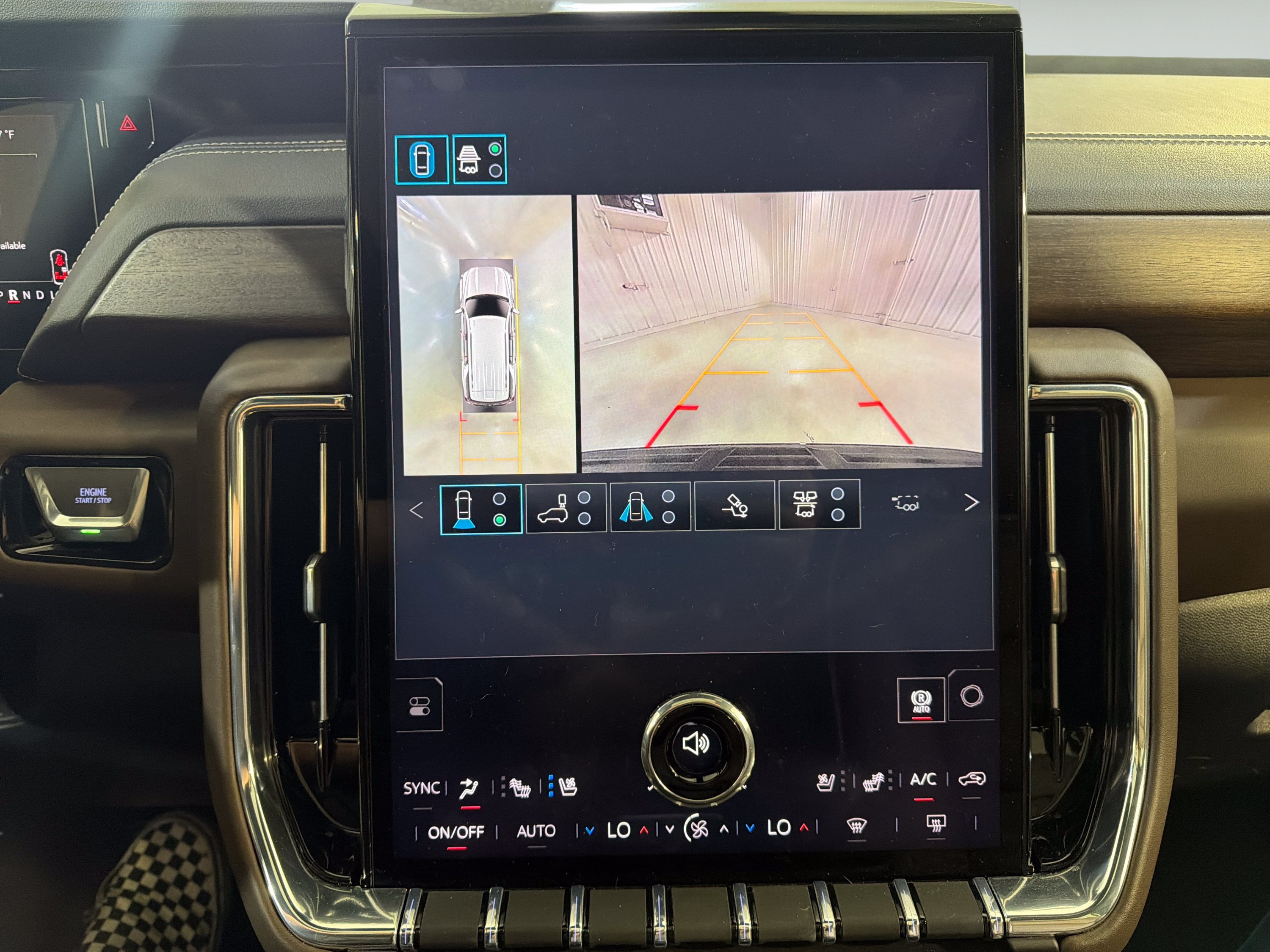Used 2026 GMC Yukon Denali Ultimate AWD/4WD image 18