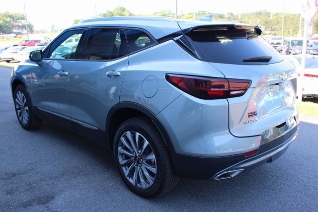 New 2025 Chevrolet Blazer Premier w/ Driver Confidence II Package image 4