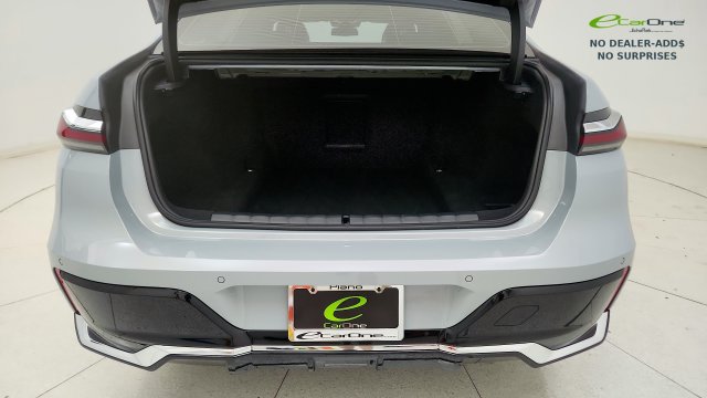 Used 2025 BMW 740i RWD image 28