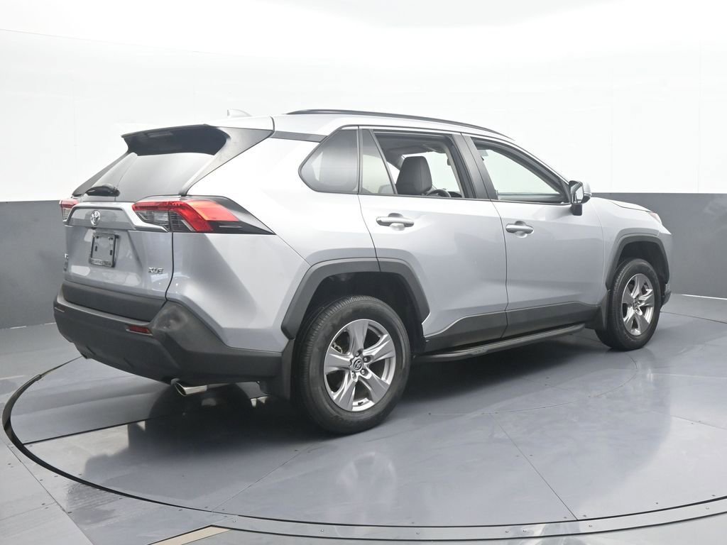 Used 2023 Toyota RAV4 XLE image 6