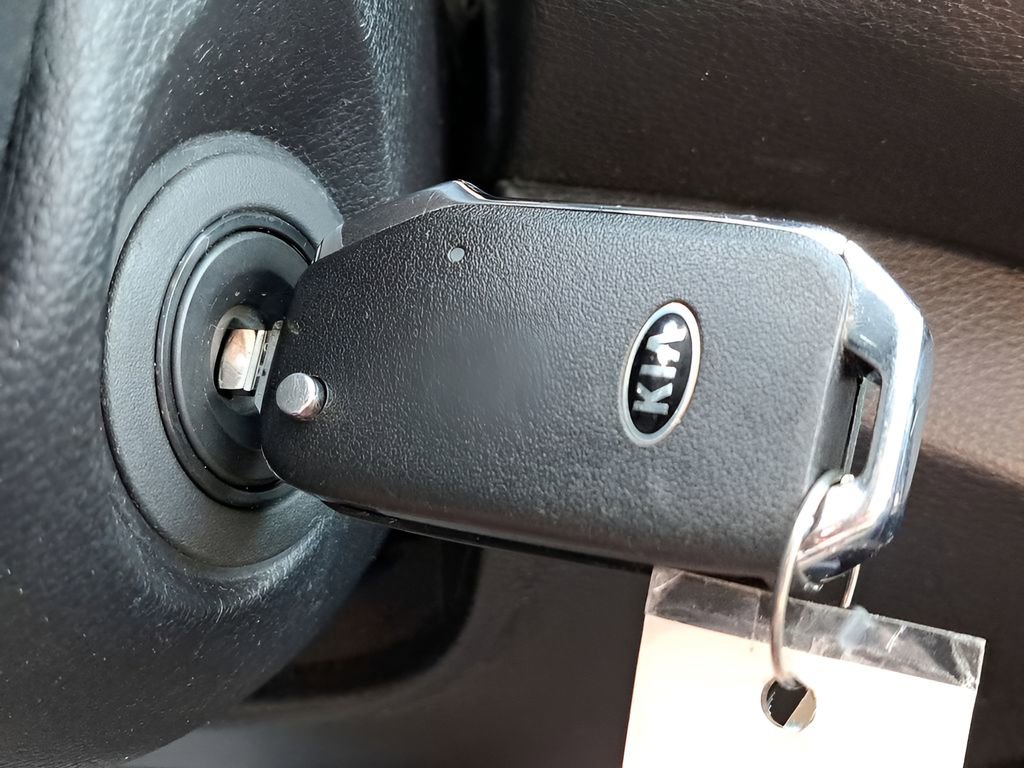Used 2019 Kia Forte LXS image 30