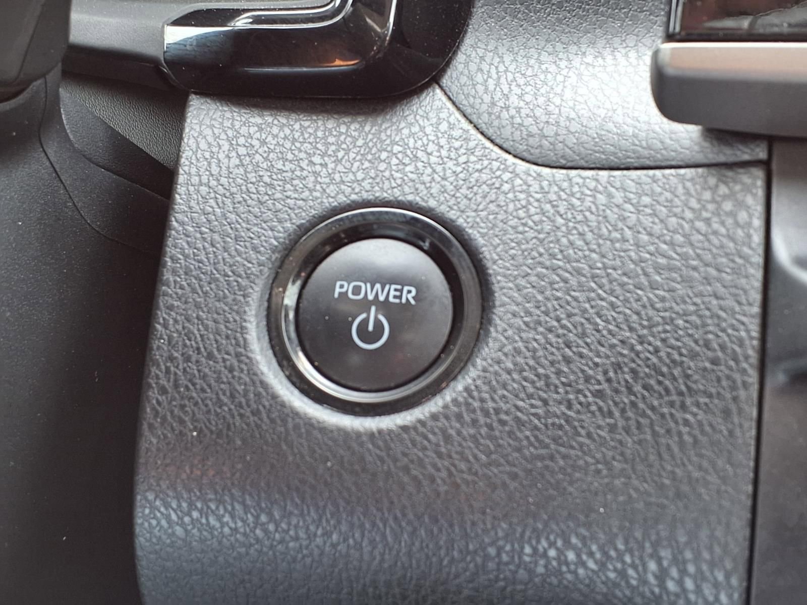 Used 2025 Toyota Camry LE FWD image 14