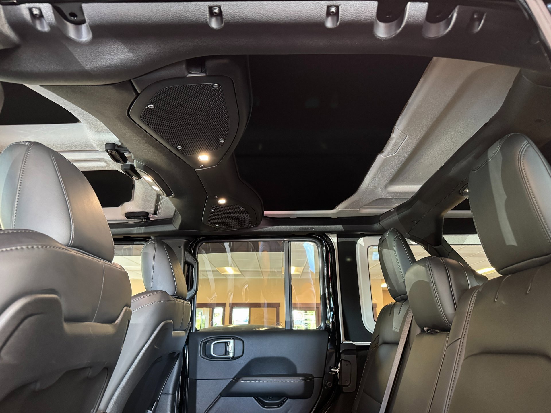 Used 2024 Jeep Wrangler Unlimited Rubicon 392 image 20