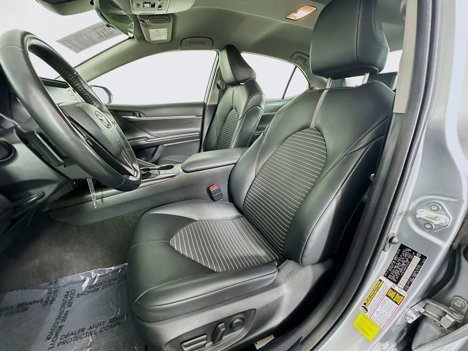 Used 2023 Toyota Camry SE image 21