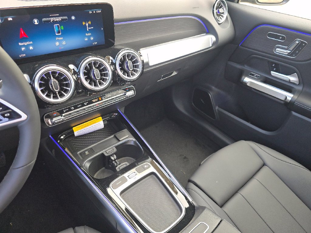 New 2026 Mercedes-Benz GLB 250 4MATIC image 30