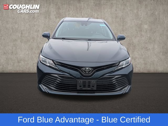 Used 2019 Toyota Camry LE FWD image 3
