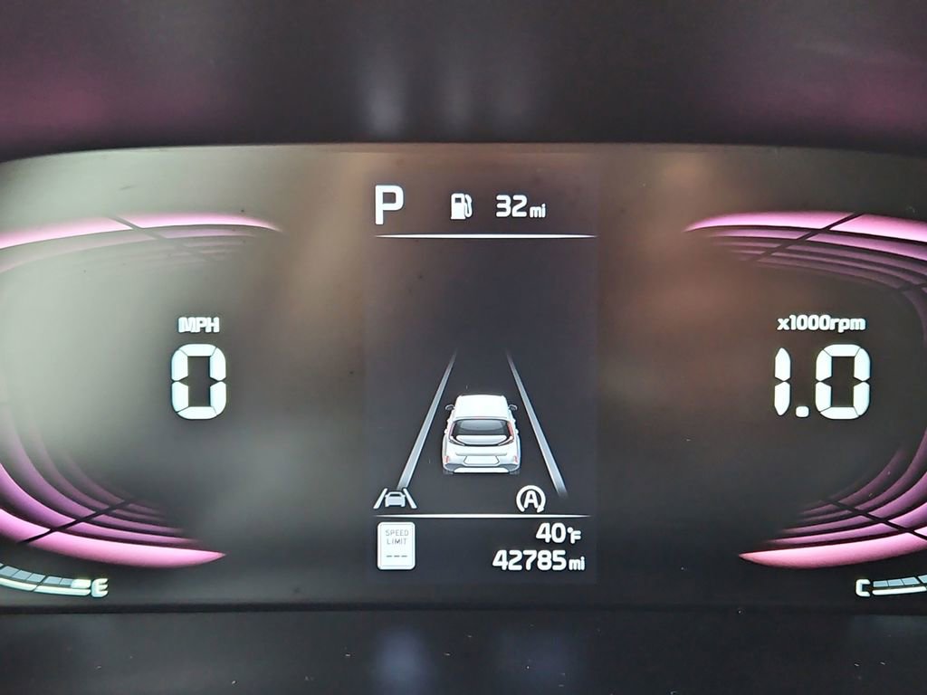 Used 2024 Kia Soul LX image 13