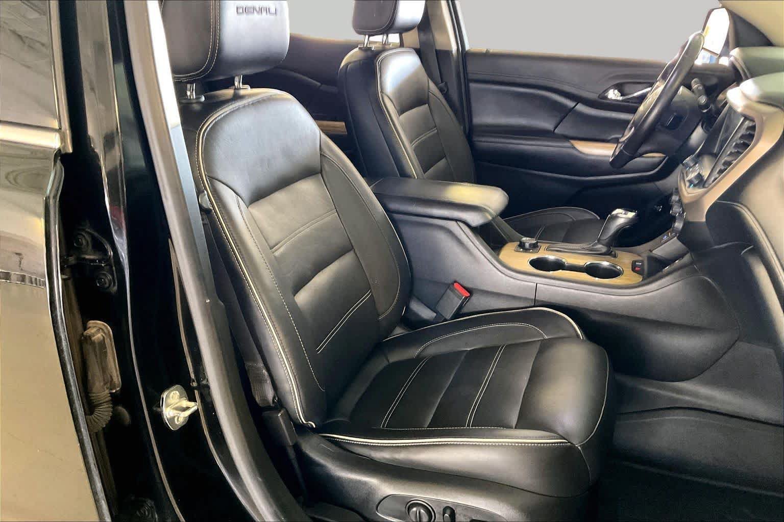 Used 2019 GMC Acadia Denali FWD image 8