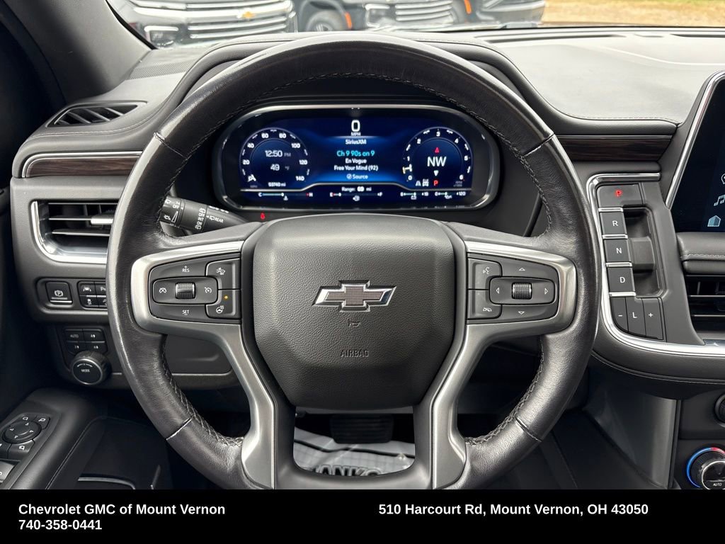 Used 2023 Chevrolet Suburban Z71 w/ Luxury Package image 17