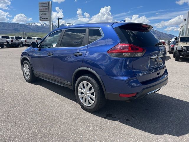 Used 2018 Nissan Rogue S image 6