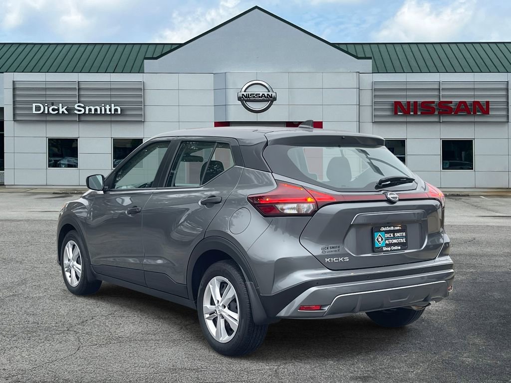 Used 2025 Nissan Kicks Play S image 4