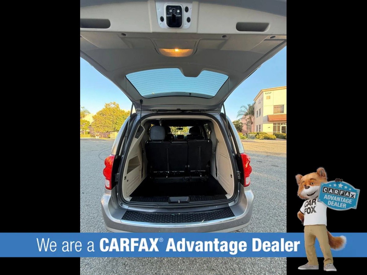 Used 2018 Dodge Grand Caravan SXT FWD image 28