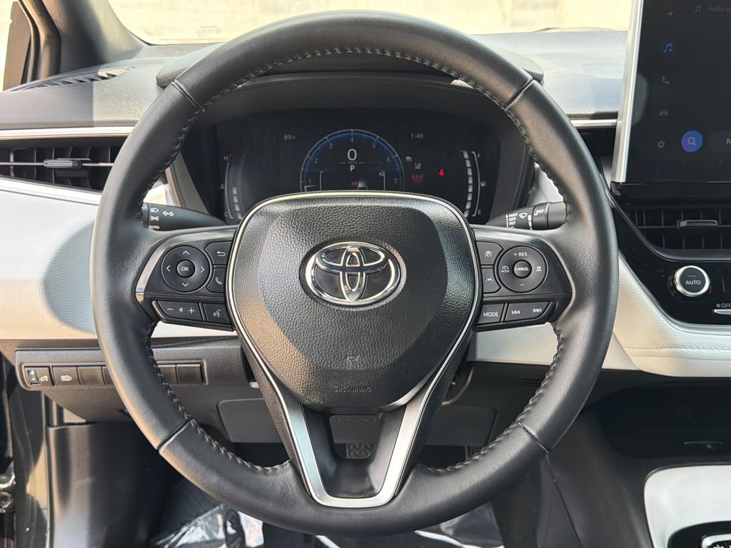 Used 2025 Toyota Corolla SE w/ SE Premium Package FWD image 25