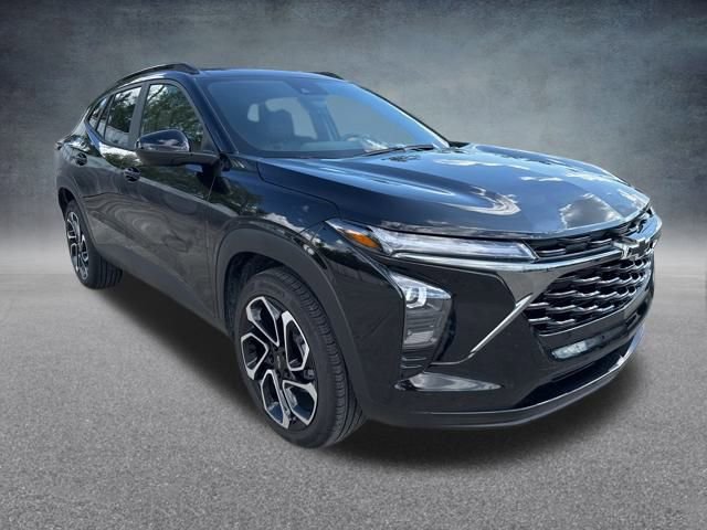 New 2025 Chevrolet Trax RS w/ Sunroof Package