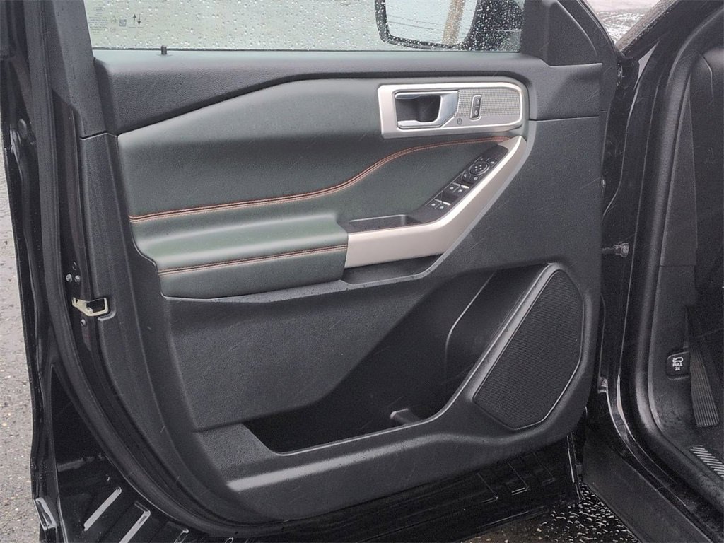 Used 2022 Ford Explorer Timberline w/ Timberline Technology Package image 9