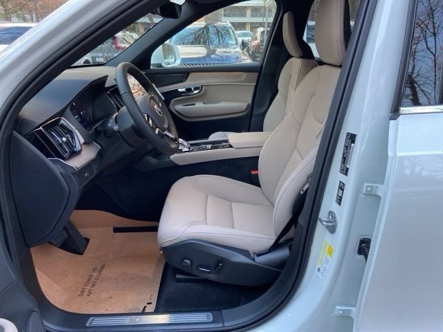 New 2026 Volvo XC90 B6 Plus w/ Protection Package Premier AWD/4WD image 11