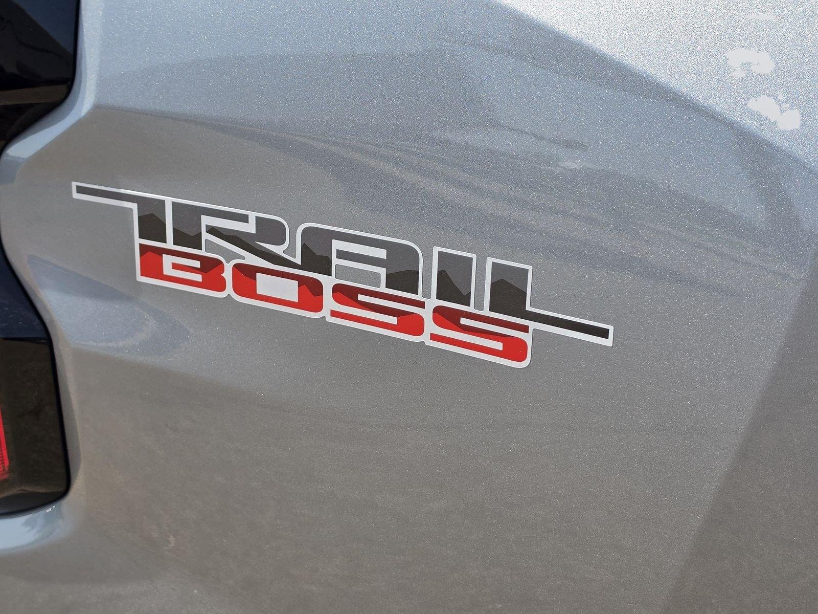Used 2026 Chevrolet Colorado Trail Boss AWD/4WD image 20