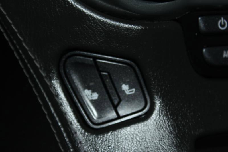 Used 2017 Chevrolet Suburban LT RWD image 37