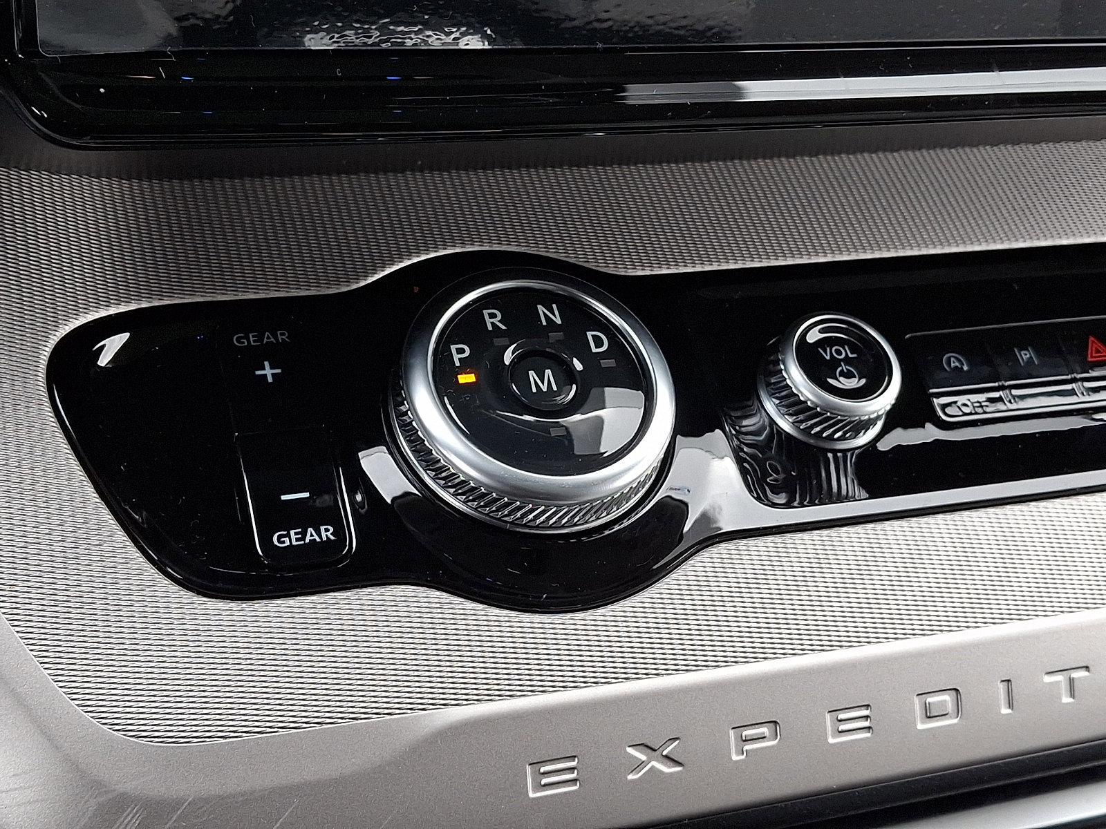 New 2026 Ford Expedition Active image 23