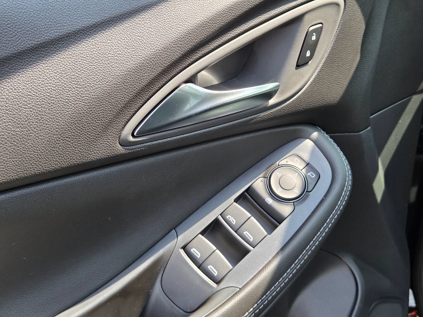 New 2026 Buick Encore GX Preferred w/ Comfort Package FWD image 26