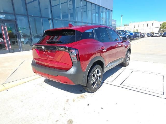 Used 2025 Nissan Kicks SV image 5