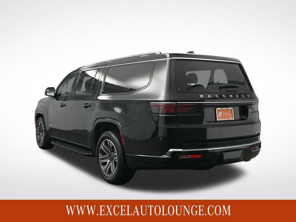 Used 2024 Jeep Wagoneer L Series II w/ Flexible Seating Group image 4