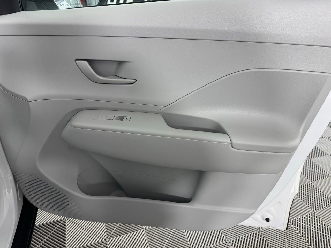 Used 2025 Hyundai Kona SEL image 30