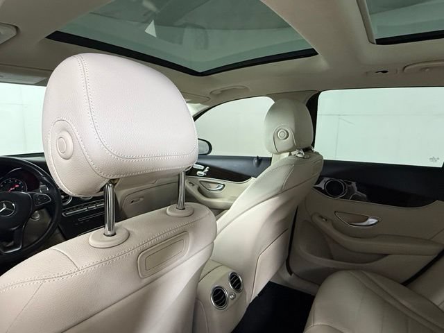 Used 2019 Mercedes-Benz GLC 300 image 27